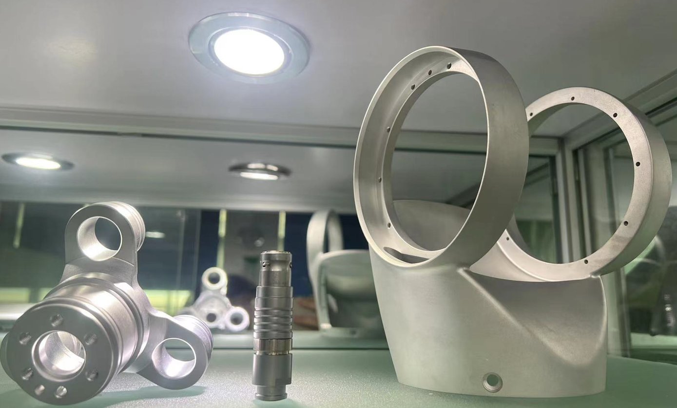 アルミニウム部品